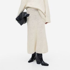 H&M Flared Textured Knit Skirt - size M